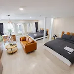 Viethome- 502 Hang Bai-4 Pax Netflix Free Laundry