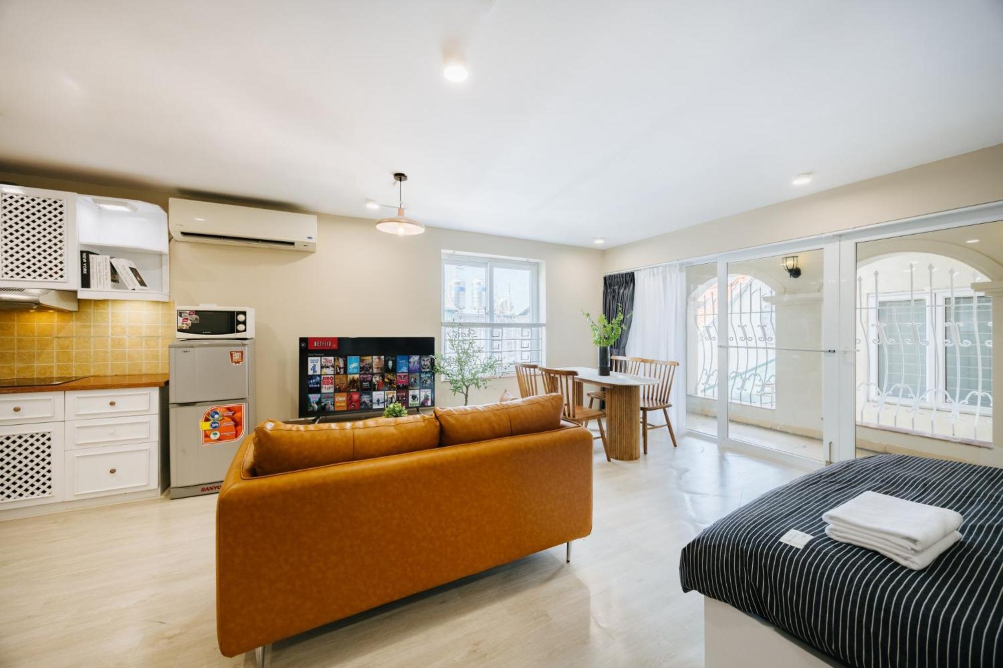 Viethome- 502 Hang Bai-4 Pax Netflix Free Laundry Apartment Hanoi